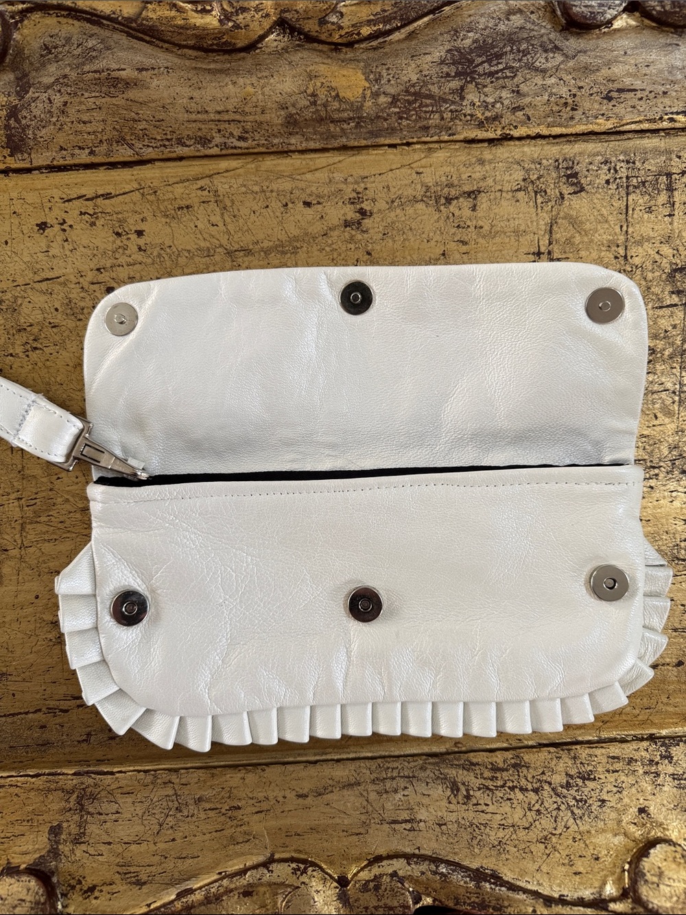 JJ Winters White Ruffle-Trim Wristlet Clutch - Picture 3 of 6
